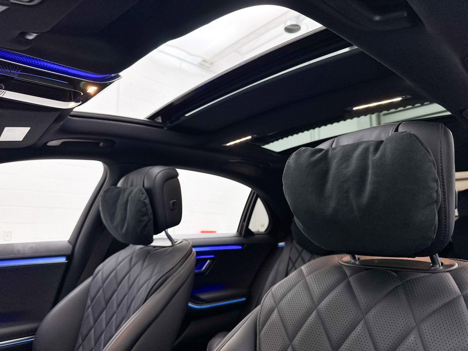 Used 2023 Mercedes-Benz S 500 4MATIC w/ AMG Line image 20