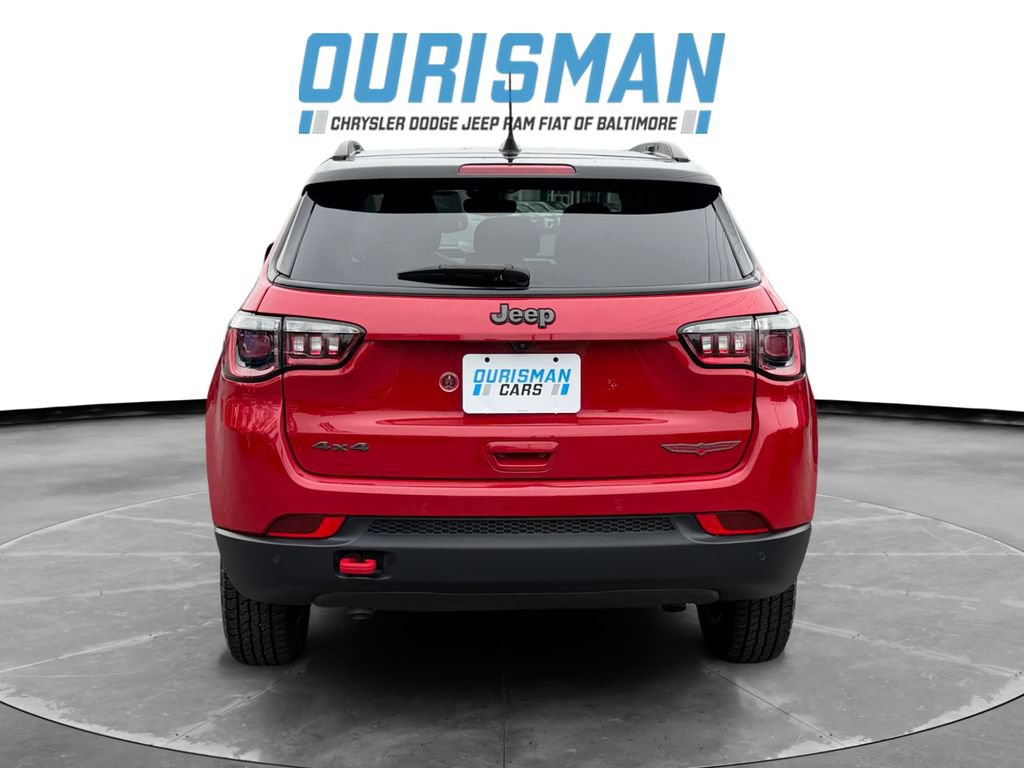 Used 2023 Jeep Compass Trailhawk w/ Sun and Sound Group AWD/4WD image 5