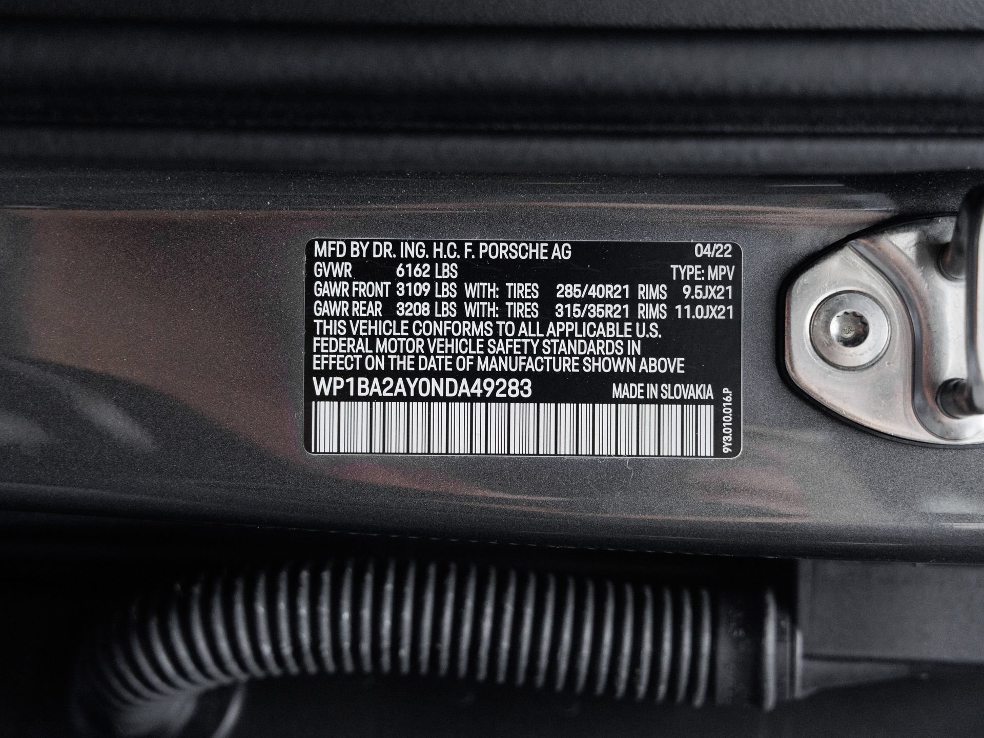Certified 2022 Porsche Cayenne Coupe AWD/4WD image 39