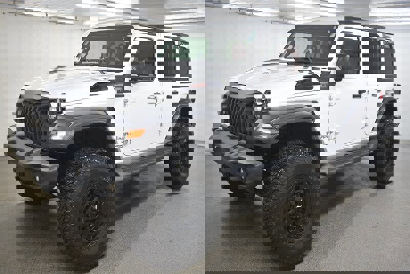 Used 2018 Jeep Wrangler Unlimited Sport S image 3