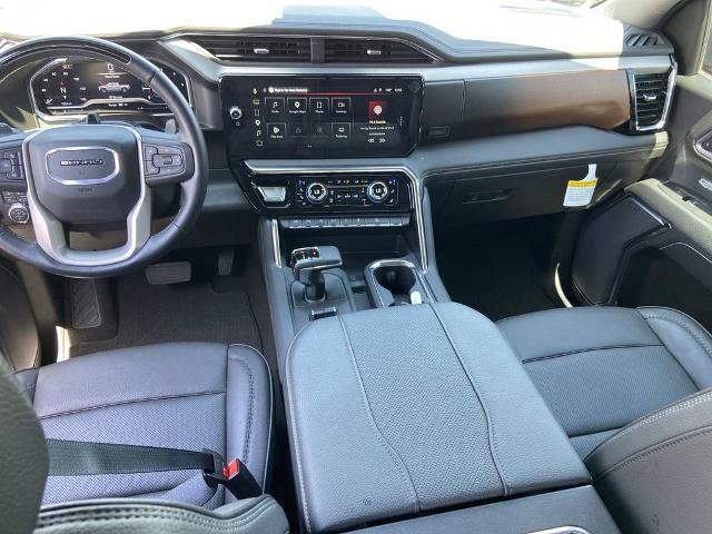 Used 2025 GMC Sierra 1500 Denali AWD/4WD image 17