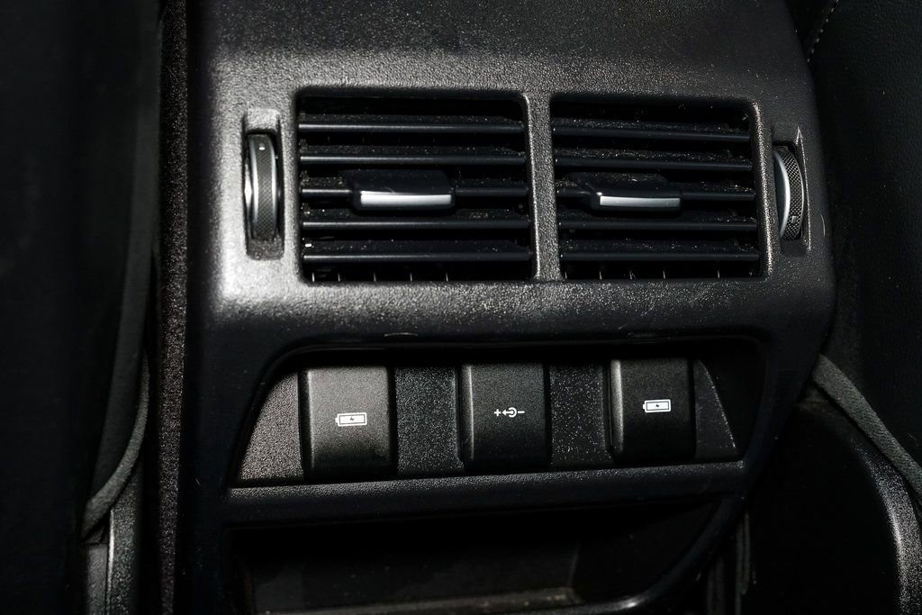 Used 2020 Land Rover Discovery Sport SE R-Dynamic image 23