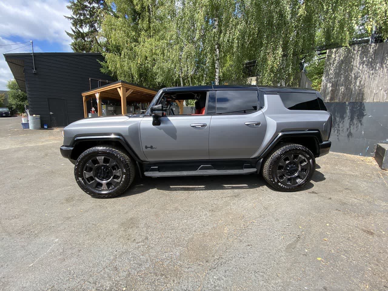Used 2026 GMC Hummer EV 3X w/ Carbon Fiber Edition Package AWD/4WD image 3