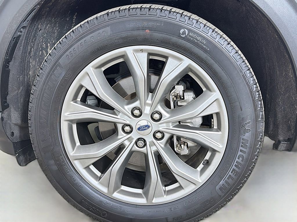 Used 2022 Ford Explorer Limited image 19