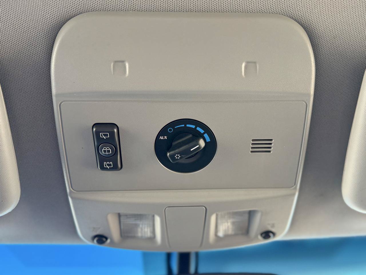 Used 2007 Cadillac SRX w/ Utility Package RWD image 20