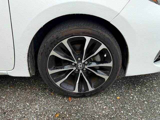 Used 2018 Toyota Corolla SE FWD image 11