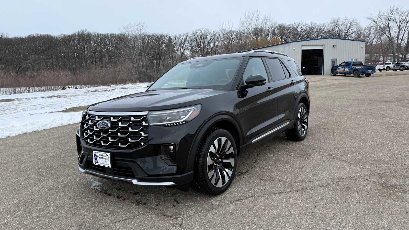 Used 2025 Ford Explorer Platinum w/ LUX Leather Package image 1