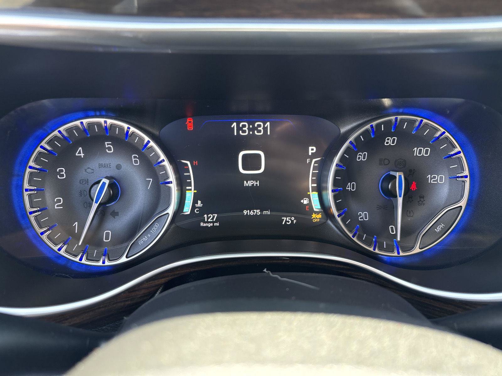 Used 2022 Chrysler Pacifica Limited w/ Uconnect Theater Family Group AWD/4WD image 17