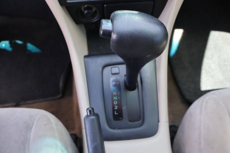 Used 1999 Toyota Solara SE FWD image 20