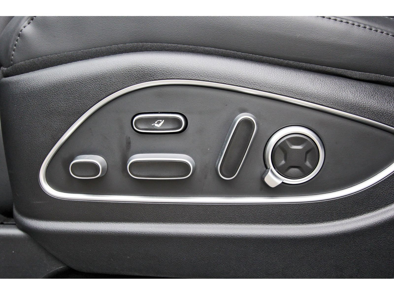 Certified 2026 Hyundai Palisade Calligraphy FWD image 29