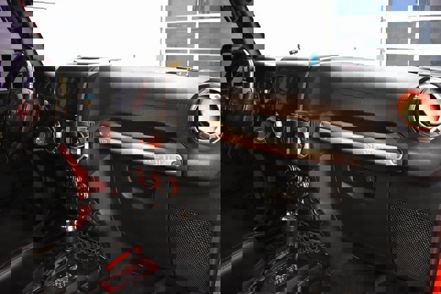 Used 2015 Jeep Wrangler Unlimited Sahara w/ Connectivity Group image 20