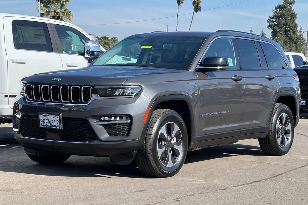 Used 2024 Jeep Grand Cherokee Limited 4xe image 8