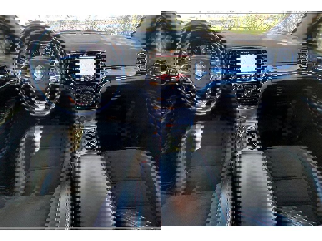 Used 2020 Jeep Grand Cherokee Trailhawk w/ Premium Lighting Group image 16