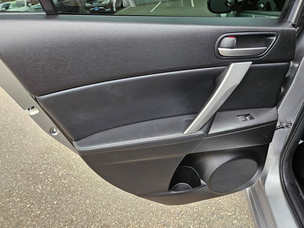 Used 2010 MAZDA MAZDA3 s Grand Touring FWD image 13