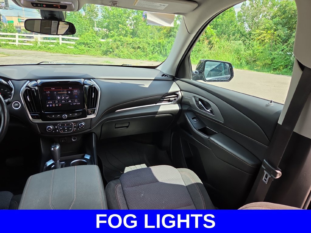 Used 2020 Chevrolet Traverse LT w/ Driver Confidence II Package AWD/4WD image 12