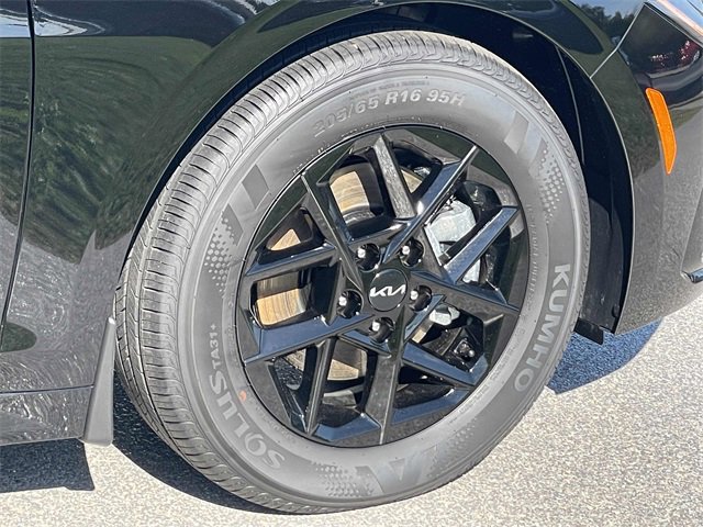 New 2026 Kia K5 LXS image 18