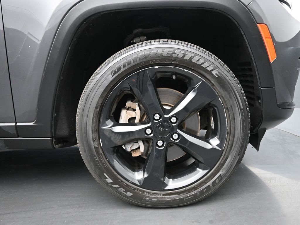 Used 2021 Jeep Grand Cherokee L Laredo image 10