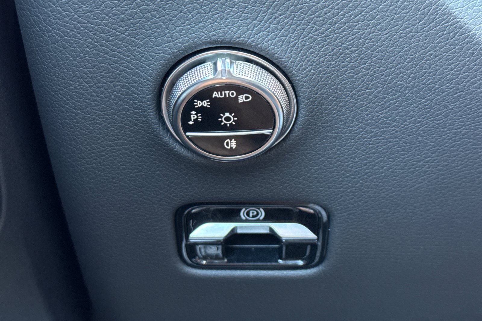 Certified 2026 Mercedes-Benz GLC 300 image 34