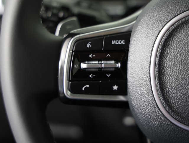 New 2025 Kia Sorento EX w/ EX Panoramic Sunroof Package image 16