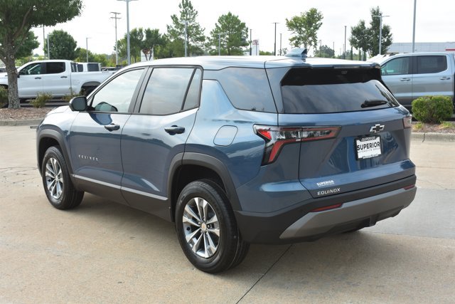New 2027 Chevrolet Equinox LT w/ Convenience Package II FWD image 8
