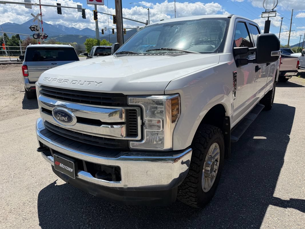 Used 2019 Ford F350 XLT AWD/4WD image 4