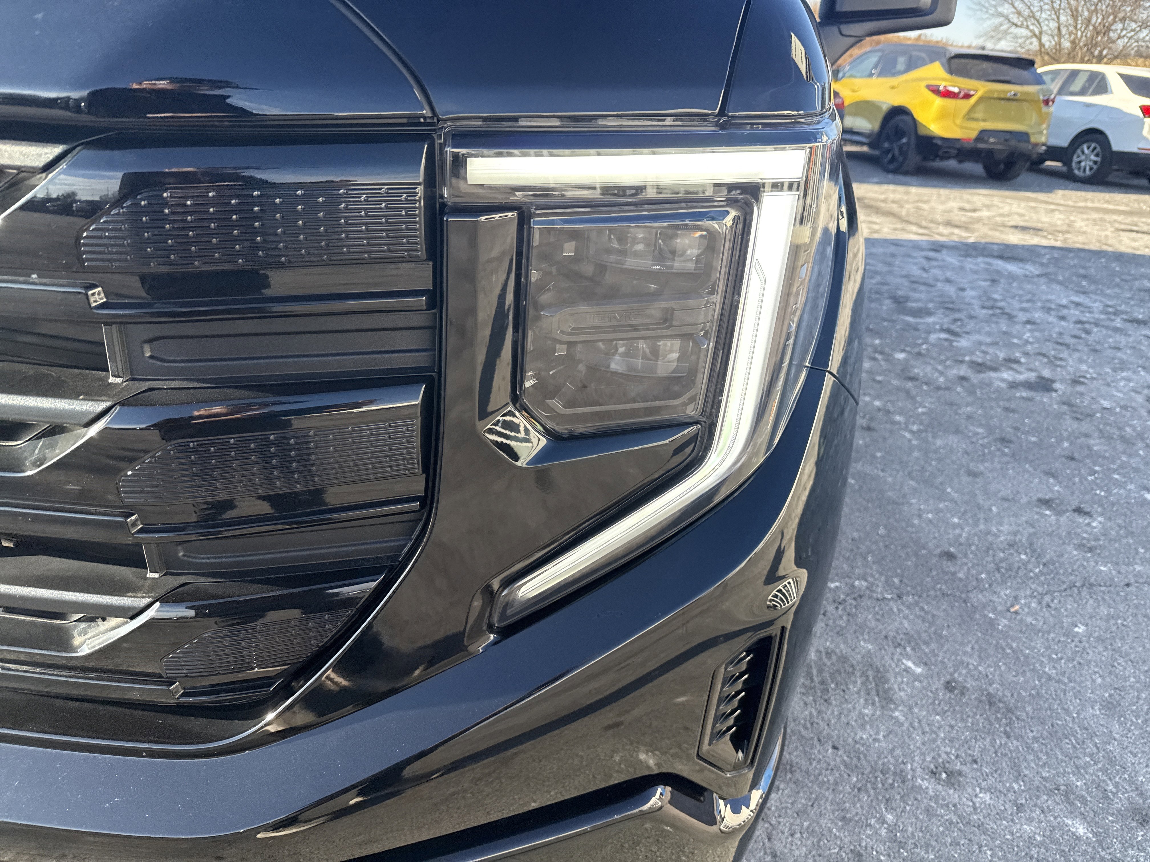 Used 2023 GMC Sierra 1500 Elevation image 9