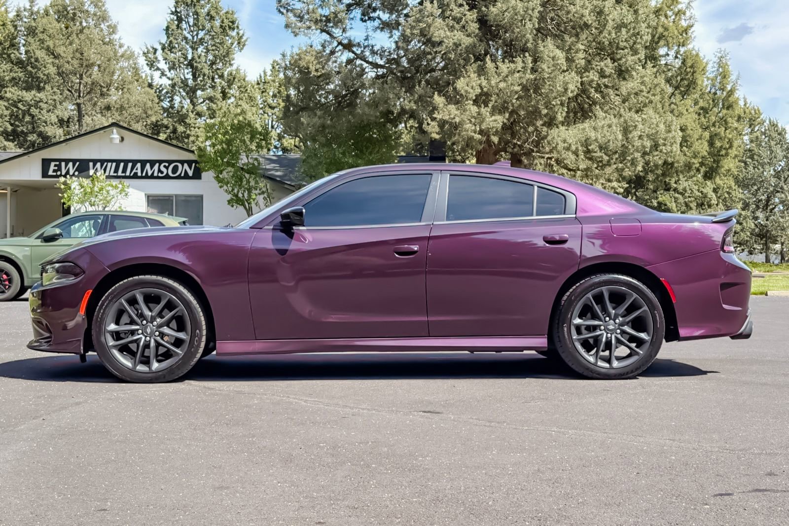 Used 2022 Dodge Charger GT w/ Plus Group AWD/4WD image 8