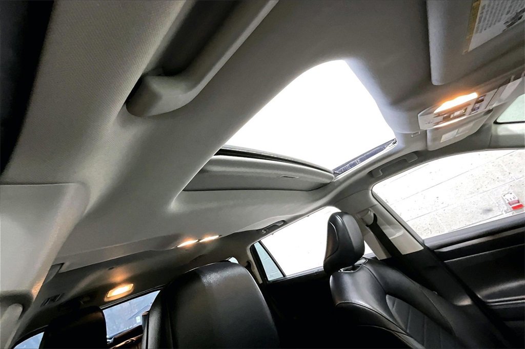 Used 2022 Toyota Highlander XLE image 27