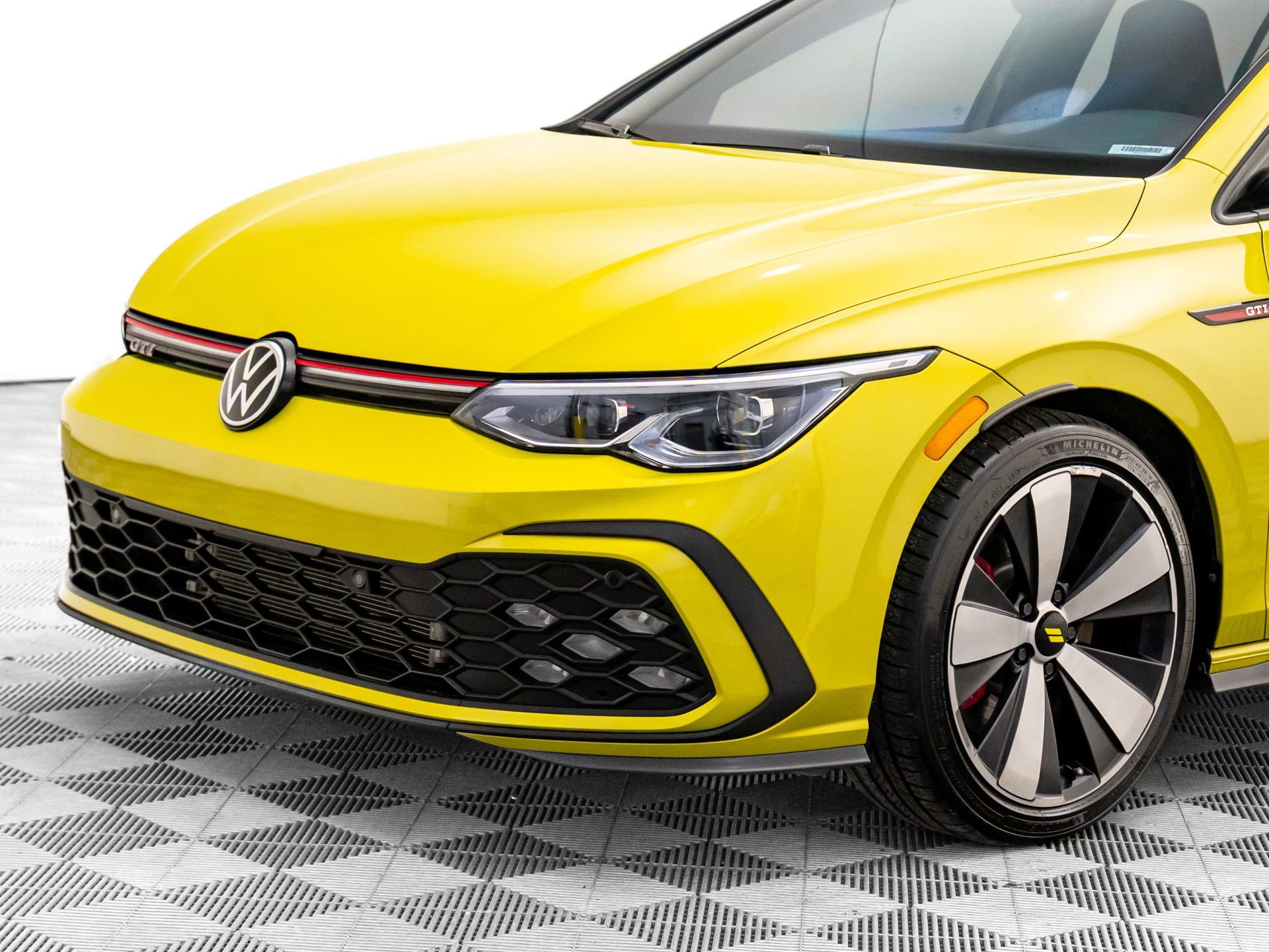 Used 2023 Volkswagen GTI 40th Anniversary Edition image 32