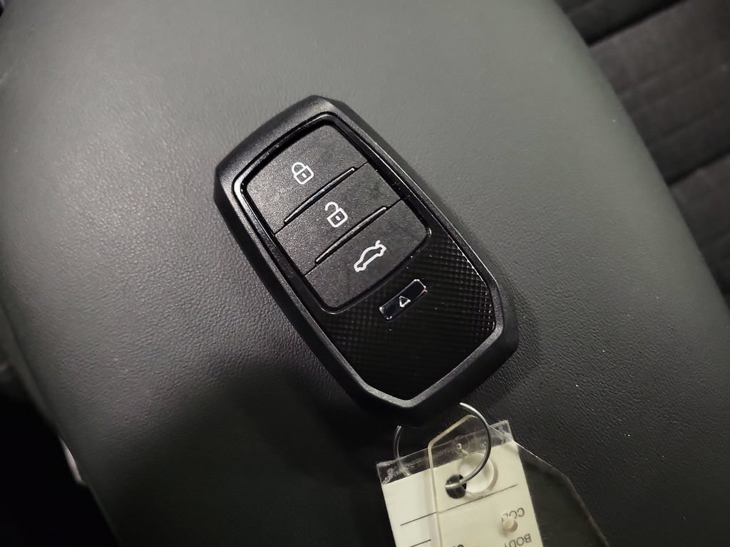 Used 2026 Honda HR-V LX image 19