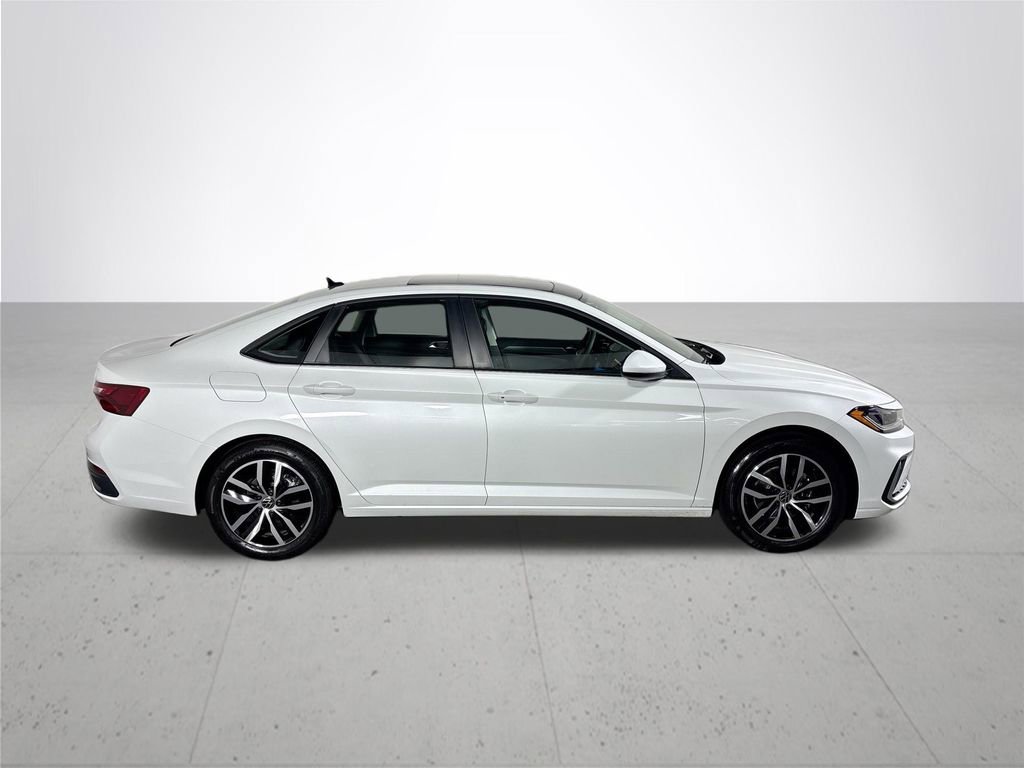 New 2026 Volkswagen Jetta SE image 5