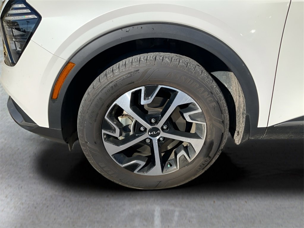 Used 2025 Kia Sportage EX w/ EX Premium Package image 9