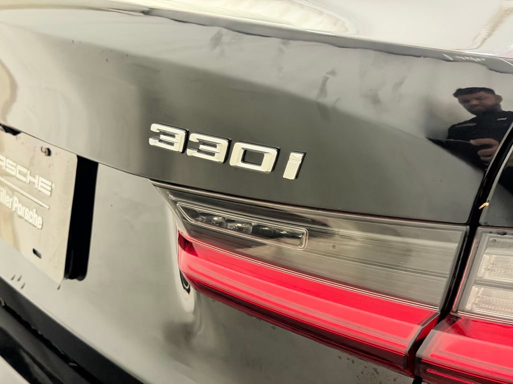 Used 2020 BMW 330i xDrive Sedan w/ Convenience Package AWD/4WD image 26