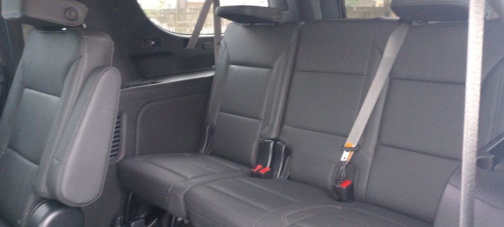 Used 2023 Chevrolet Suburban Z71 w/ Luxury Package image 17