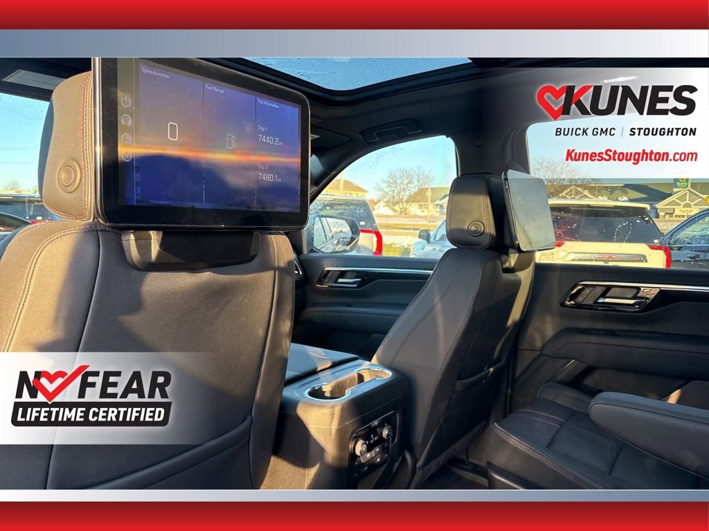 Used 2025 Chevrolet Tahoe RST image 34