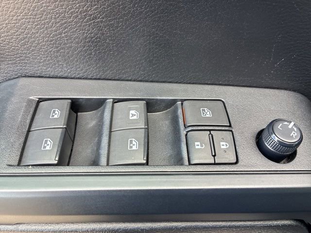 Used 2022 Toyota Tacoma SR image 16