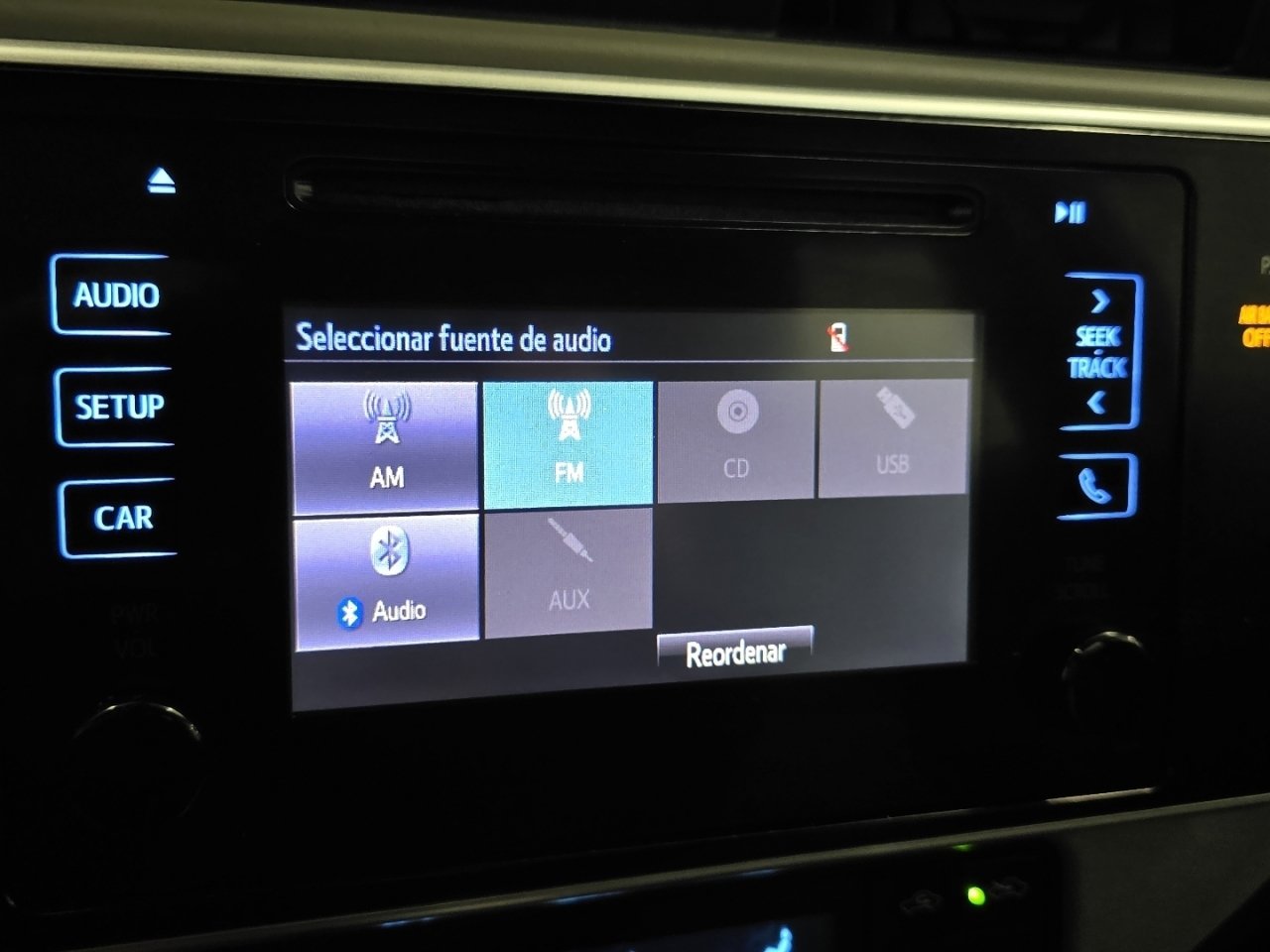 Used 2017 Toyota Corolla LE w/ Carpet Mat Package (TMS) image 3