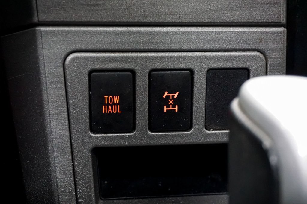Used 2010 Toyota Sequoia Limited AWD/4WD image 20
