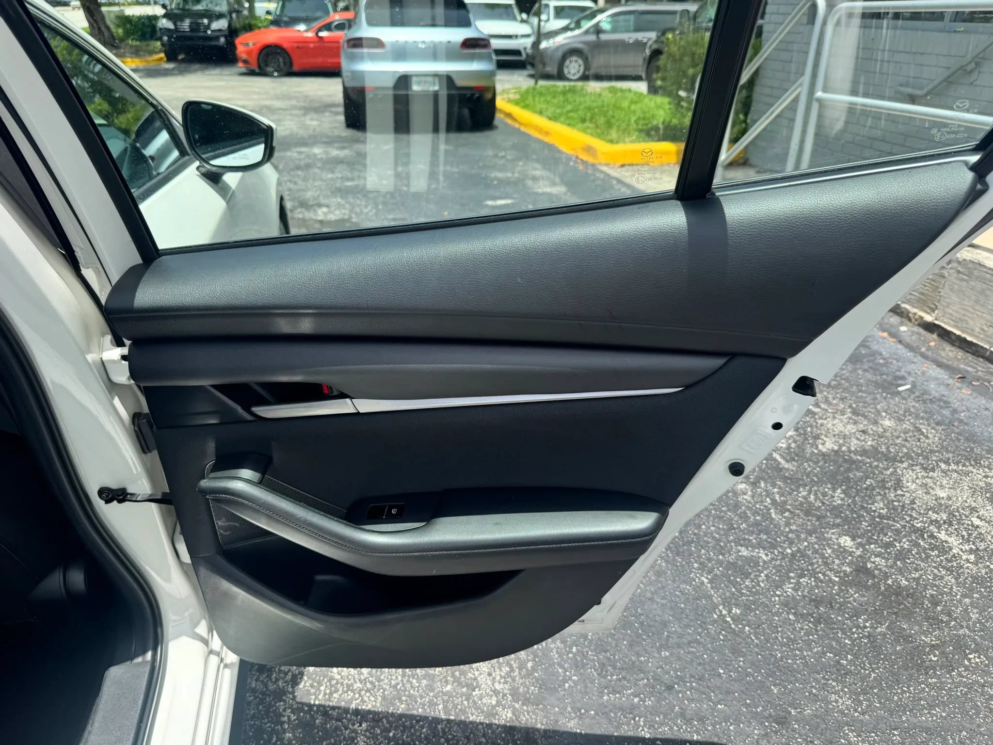 Used 2021 MAZDA MAZDA3 s FWD image 21