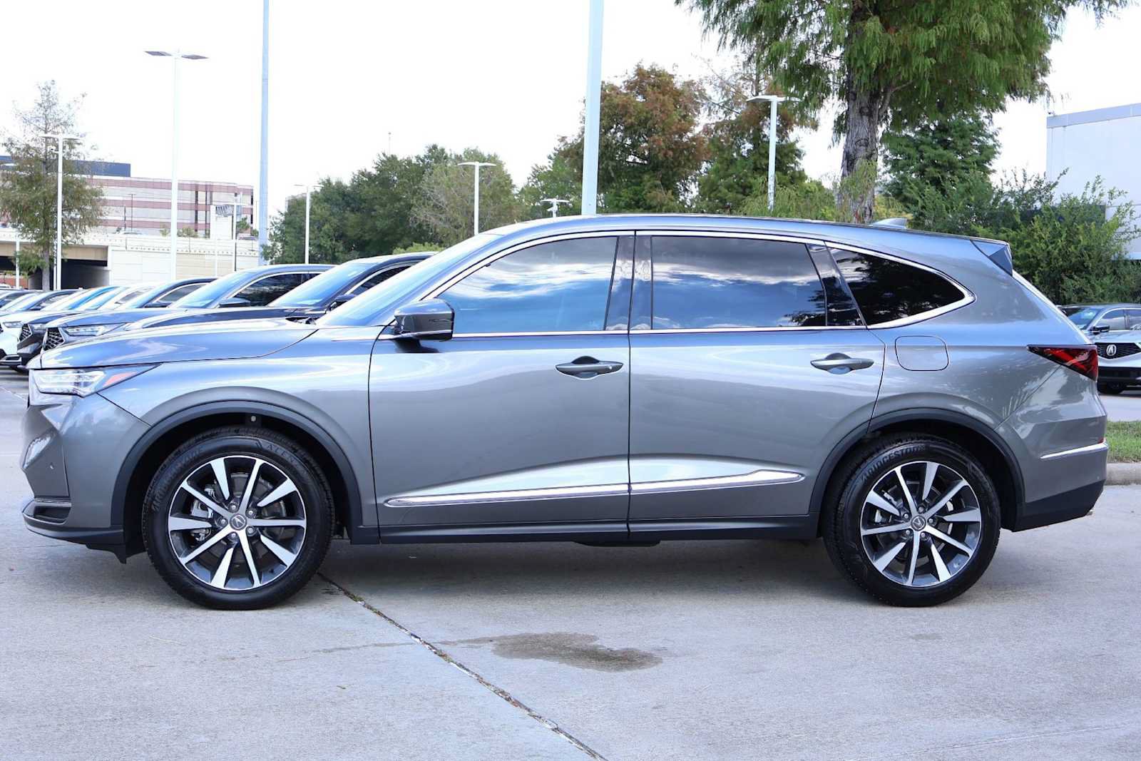 Certified 2026 Acura MDX w/ Technology Package AWD/4WD image 3