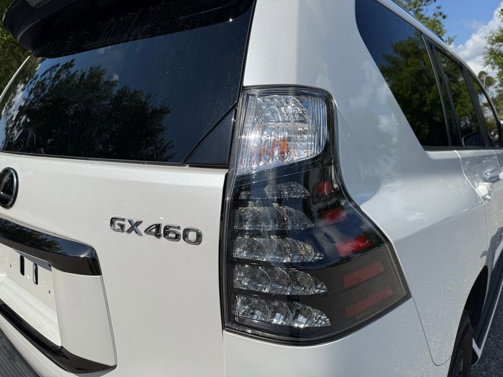 Used 2023 Lexus GX 460 w/ Black Line Special Edition image 11