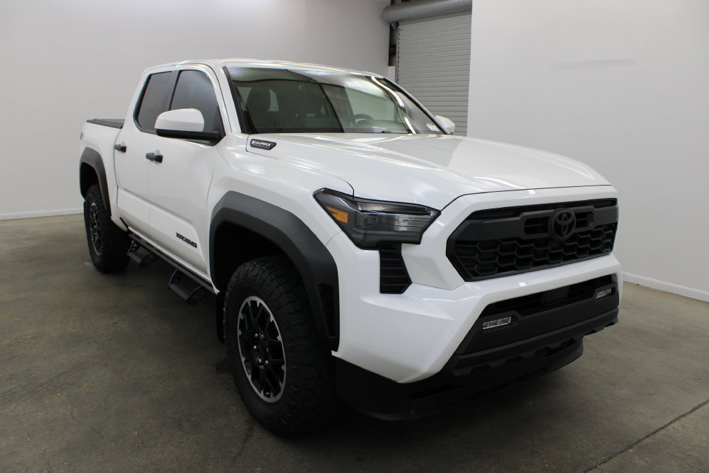 Used 2025 Toyota Tacoma TRD Off-Road AWD/4WD image 6