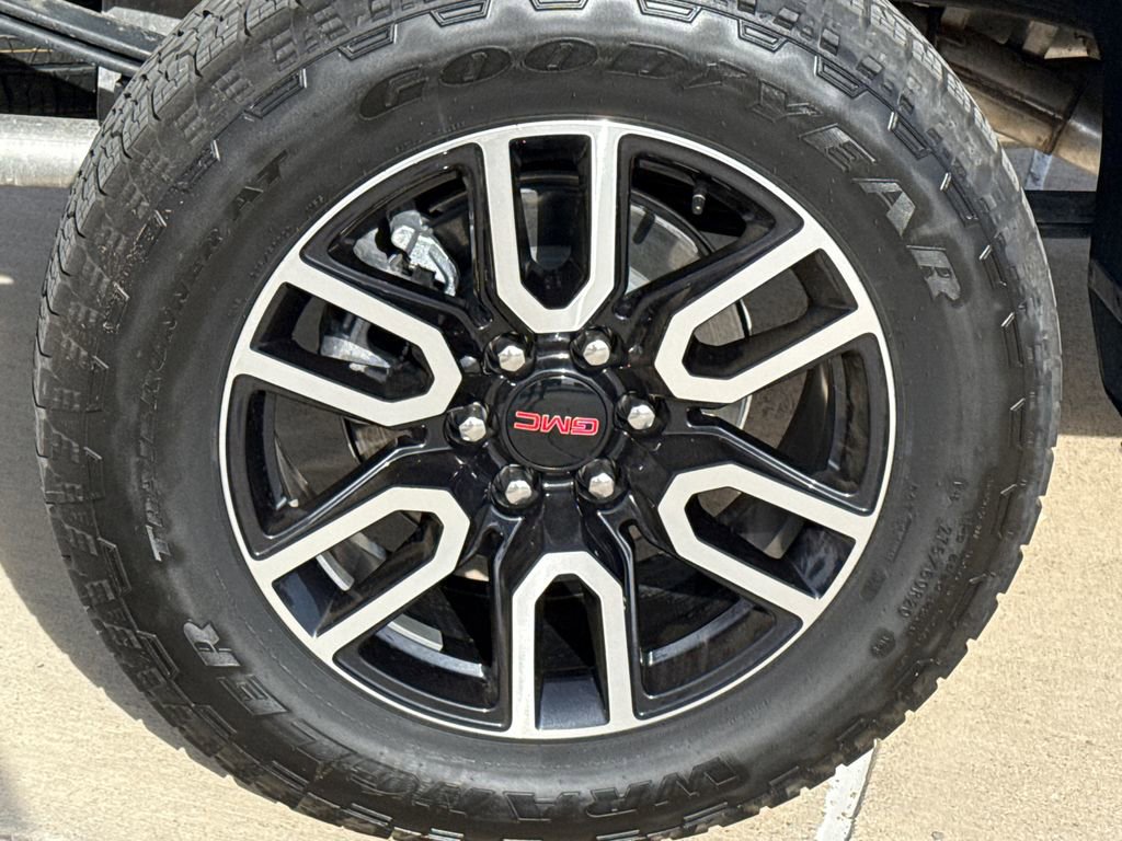 Used 2026 GMC Sierra 1500 AT4 w/ AT4 Premium Package image 10
