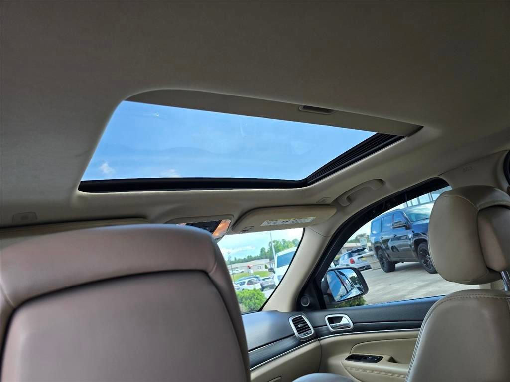 Used 2020 Jeep Grand Cherokee Limited RWD image 8