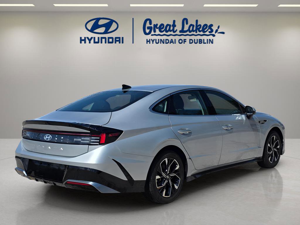 Used 2025 Hyundai Sonata SEL FWD image 5