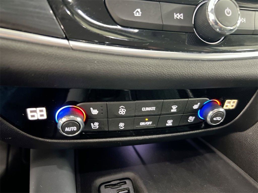 Used 2020 Buick Enclave Premium image 15