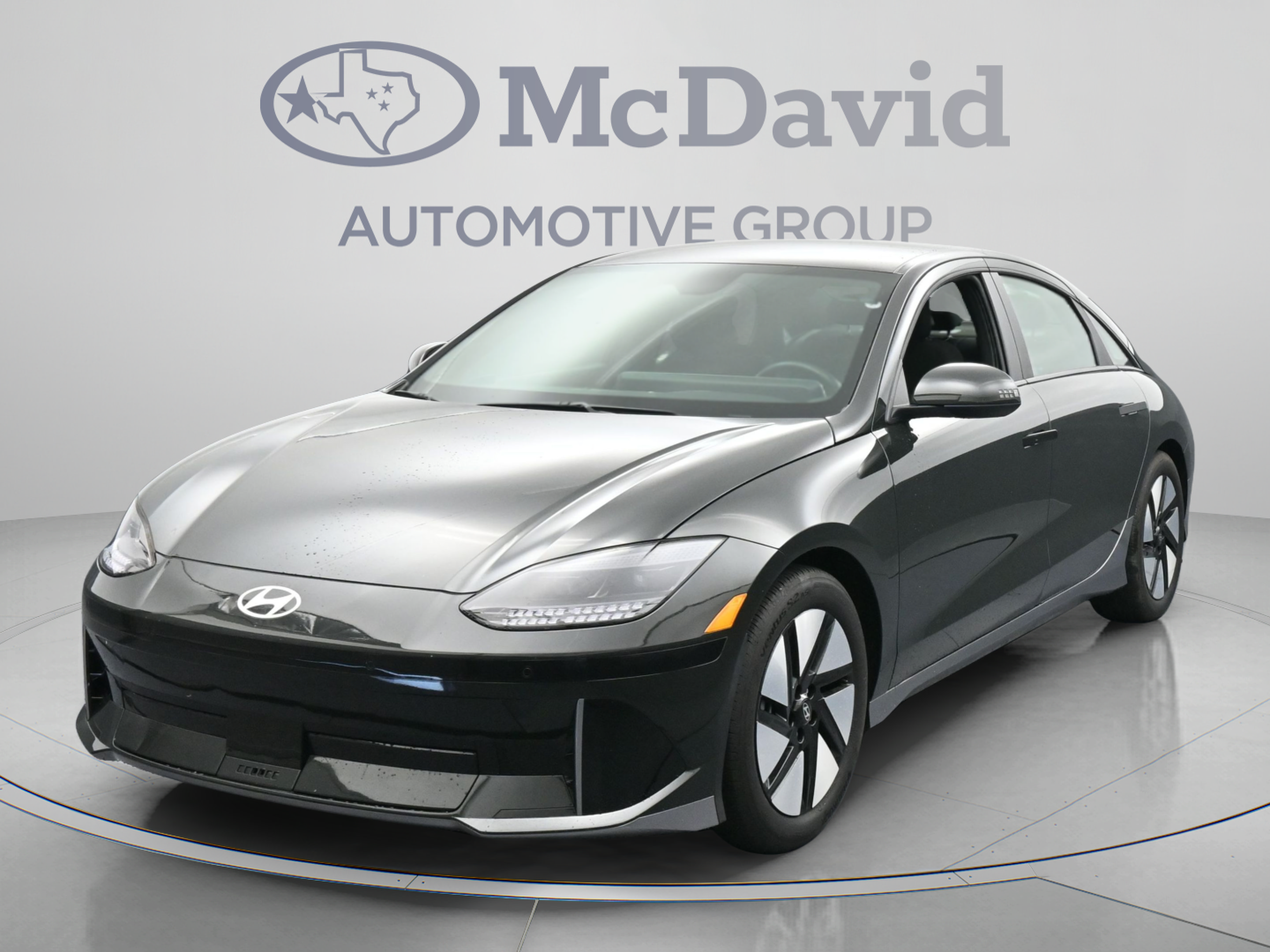 Used 2024 Hyundai Ioniq 6 SE RWD image 4
