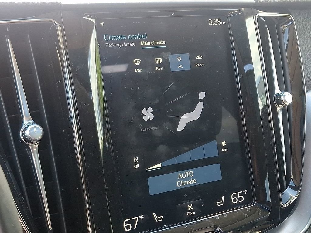 Used 2019 Volvo XC60 T6 Momentum w/ Premium Package AWD/4WD image 16