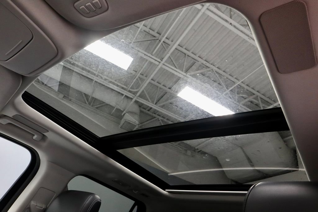 Certified 2025 Ford Expedition Platinum w/ Driver's Package image 25