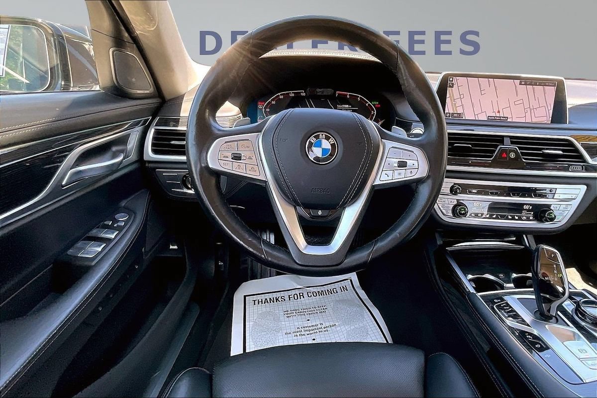 Used 2022 BMW 750i xDrive w/ Executive Package AWD/4WD image 8
